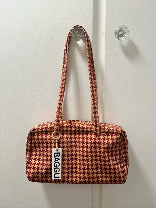 BAGGU Handbags - UO Exclusive Baggu Bowler Bag Houndstooth (Regular size)